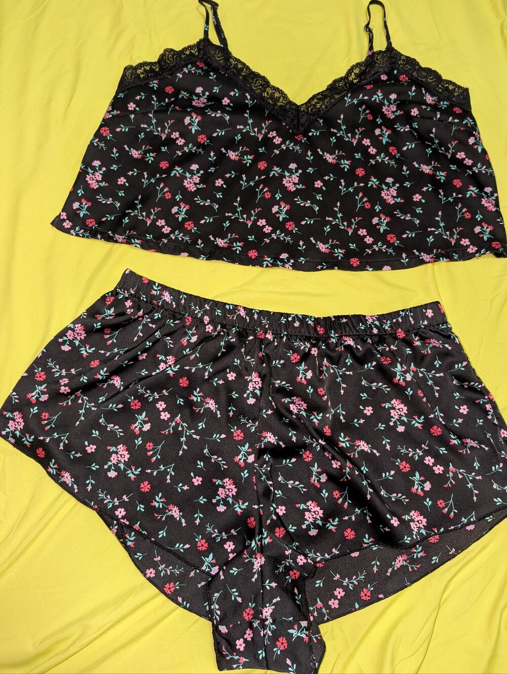 Colsie Black Satin Floral Lace Cami & Shorts Pajama Set